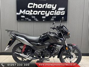 2022 HONDA CB125F CC BLACK IMMACULATE WITH 1497 MILES NAKED COMMUTER LEARNER