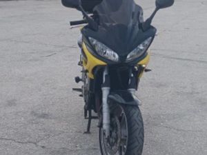 YAMAHA FZ6