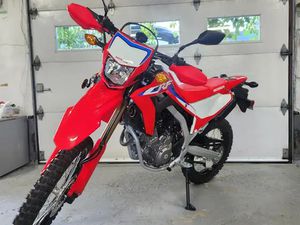 HONDA CRF300L ABS 2023 – 927 KM – COMME NEUVE