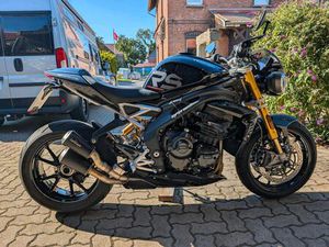 TRIUMPH SPEED TRIPLE 1200 RS