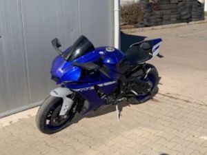 YAMAHA YZF-R1