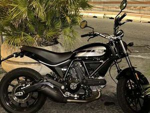 DUCATI SCRAMBLER SIXTY2 NERO