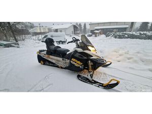 MXZ RENEGADE X 600 HO E-TECH