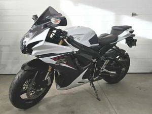 2014 SUZUKI GSX-R 750 *LOW KMS*
