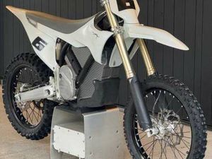 2024 STARK VARG…MX & ENDURO!