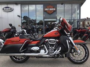 2018 HARLEY-DAVIDSON CVO STREET GLIDE FLHXSE TWO-TONE (15MY) CUSTOM CRUISER PETROL MANUAL