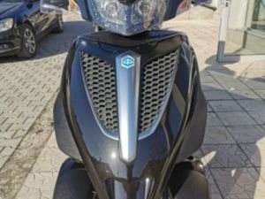 PIAGGIO MP3 300 I YOURBAN