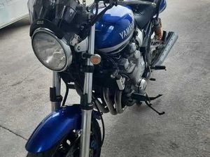 YAMAHA XJR 1300 SP A DOS CUNHADOS E MACEIRA