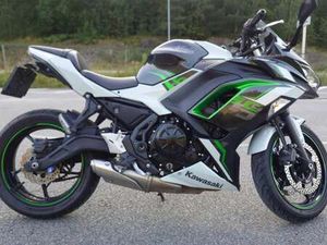 KAWASAKI NINJA 650