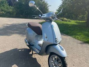 VESPA PRIMAVERA 50