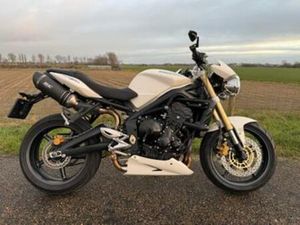 TRIUMPH STREET TRIPLE - ZEER NETTE STAAT! — MOTOREN | TRIUMPH — MARKTPLAATS