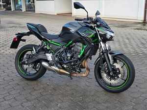 KAWASAKI Z650