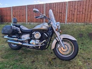 YAMAHA XVS 1100 DRAG STAR LUZINO