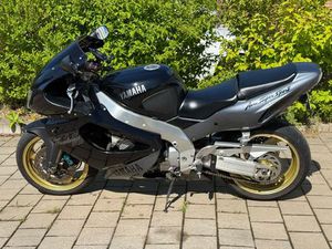 YAMAHA YZF-1000R THUNDERACE