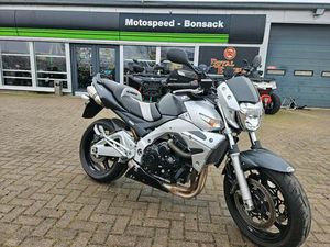 SUZUKI GSR 600 TOP GEPFLEGT REIFEN, DURCHSICHT, HU NEU, AUSPUFF+