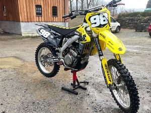 SUZUKI RM-Z 450 | BAUJAHR 2011