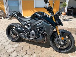 SUZUKI GSX-S1000 - WENIG KILOMETER - TÜV BIS 2027