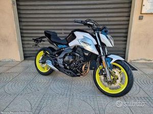 CFMOTO 650NK ABS TFT BIANCA MOTOR&APOS;S PASSION