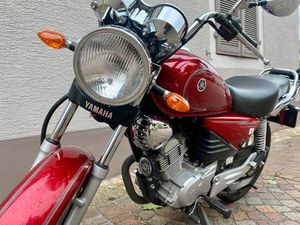 YAMAHA YBR 125 CUSTOM