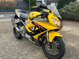 HONDA CBR 900 RR SC44 - SEHR GUTER ZUSTAND, TÜV BIS 2027