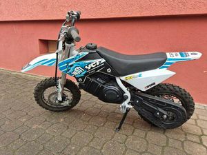 YCF 50E KINDERCROSS/ KINDERMOTORRAD/ PITBIKE