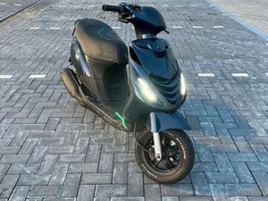 PIAGGIO ZIP 125CC 2TAKT SKIPPER BLOK — SCOOTERS | PIAGGIO — MARKTPLAATS