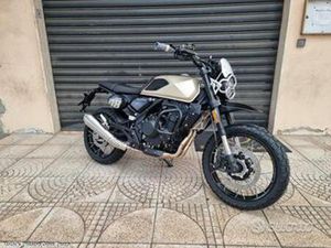 BRIXTON CROSSFIRE 500 XC E5 GOLD KM0 -