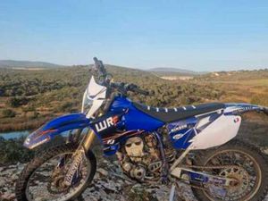 YAMAHA - WR 250F