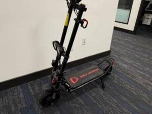 GREAT DEAL. HIGH-PERFORMANCE DUAL MOTOR ELECTRIC SCOOTER