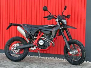 BRANDNEU: BETA RR 125 4TAKT MOTARD/SUPERMOTO R FARBE SCHWARZ