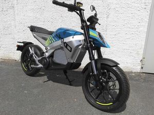 TROMOX UKKO S 55 AH ELEKTRO-MOTORRAD (125ER), YOUTH BLUE