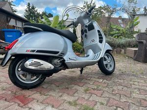 VESPA GTS 250, BJ. 2005, FÄHRT UND BREMST GUT