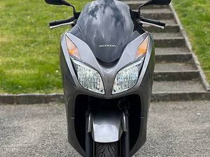 HONDA FORZA 300