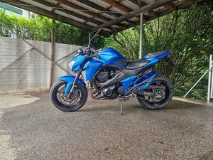 VENDO MOTO KAWASAKI Z800E CANTON TESSIN -