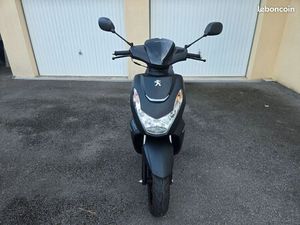 SCOOTER PEUJEOT KISBEE BLACK ÉDITION