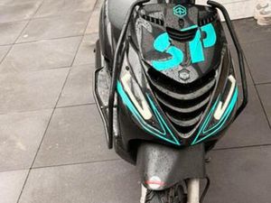 PIAGGIO ZIP MET SKR BLOK & SM06. TE KOOP / TE RUIL — SCOOTERS | PIAGGIO — MARKTPLAATS