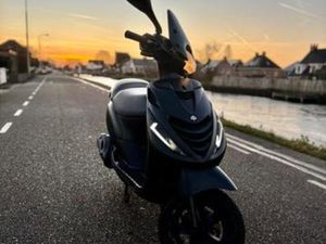 PIAGGIO ZIP 50CC BROM 2014 — SCOOTERS | PIAGGIO — MARKTPLAATS