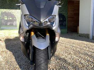 YAMAHA TMAX 530 SX LIMITED EDITION