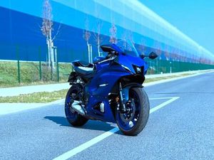 YAMAHA YZF-R7 RM39