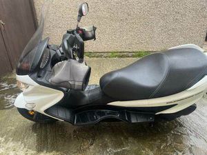 SUZUKI, BURGMAN, 2018, 200 (CC)