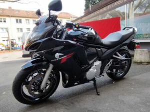 SUZUKI GSX650F TÜV NEU REIFEN NEU 5300 KM WIE NEU