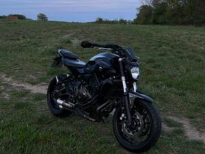 YAMAHA MT07