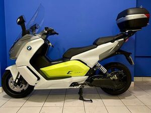 BMW C-EVOLUTION / C-ÉVO SHORT RANGE - GARANTI - À PARTIR DE 76,72 PAR MOIS