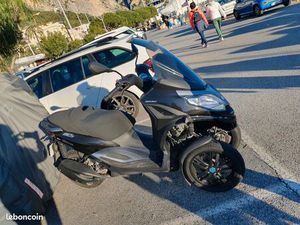 MP3 300 HPE FAIBLE KM