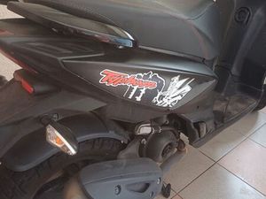 SCOOTER TYPHOON 50 CC A SAISIR