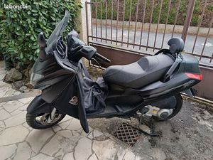 PIAGGIO X-EVO 125