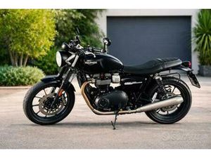 TRIUMPH 900 STREET TWIN