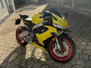 APRILIA RS 660 GIALLO