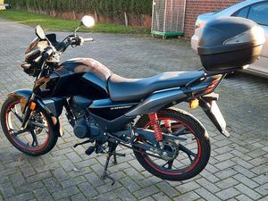 HONDA CB 125 F IM TOP ZUSTAND MIT NUR 5065 KILOMETER