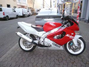 YAMAHA YZF 1000 THUNDERACE